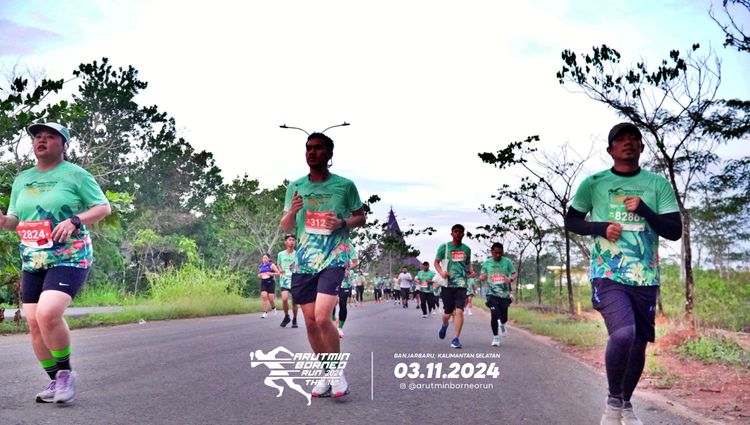 Race photo from Arutmin Borneo Run 2024