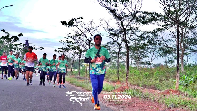Race photo from Arutmin Borneo Run 2024