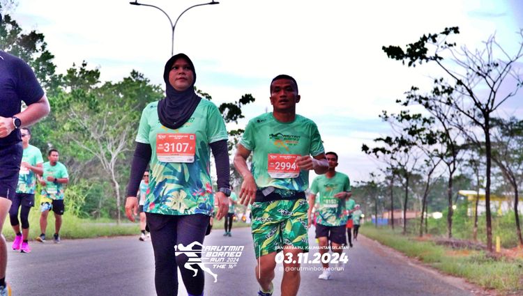 Race photo from Arutmin Borneo Run 2024