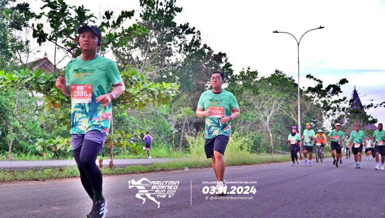 Race photo from Arutmin Borneo Run 2024