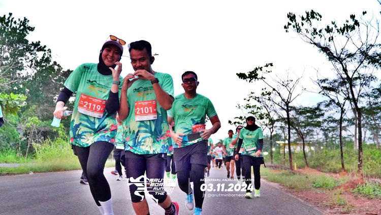 Race photo from Arutmin Borneo Run 2024