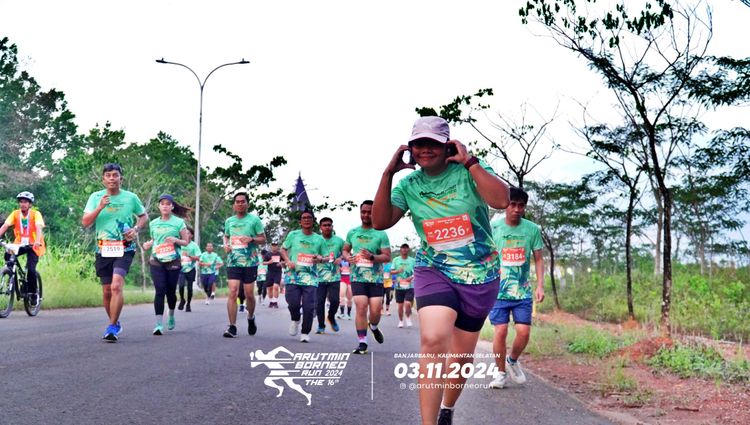 Race photo from Arutmin Borneo Run 2024