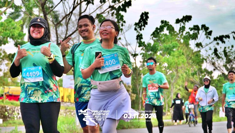 Race photo from Arutmin Borneo Run 2024
