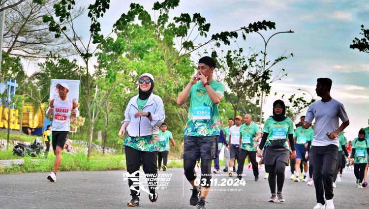 Race photo from Arutmin Borneo Run 2024