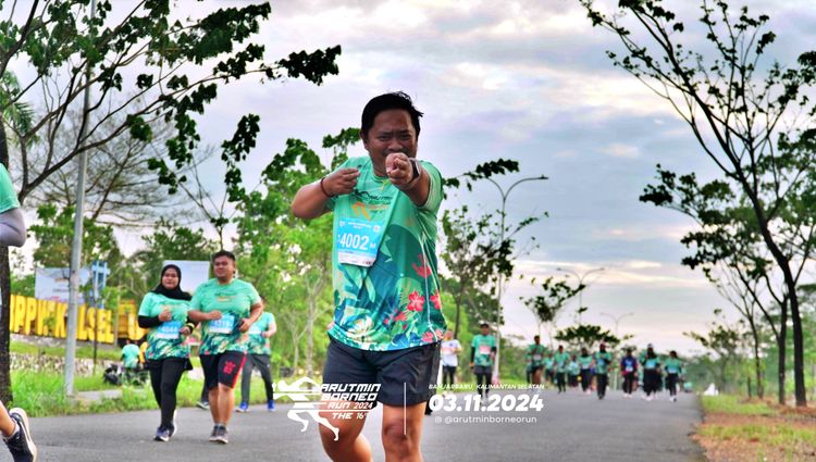 Race photo from Arutmin Borneo Run 2024
