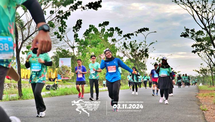 Race photo from Arutmin Borneo Run 2024