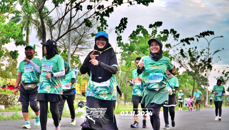 Race photo from Arutmin Borneo Run 2024