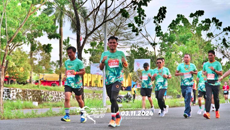 Race photo from Arutmin Borneo Run 2024