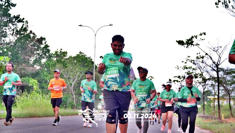 Race photo from Arutmin Borneo Run 2024