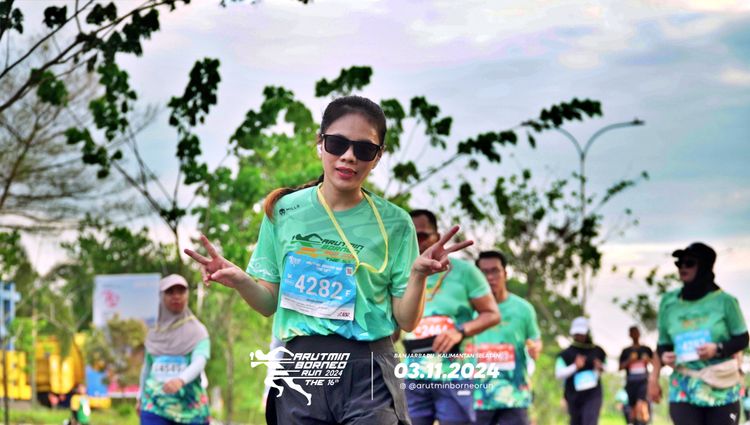 Race photo from Arutmin Borneo Run 2024