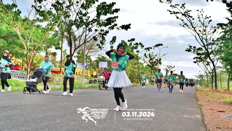 Race photo from Arutmin Borneo Run 2024