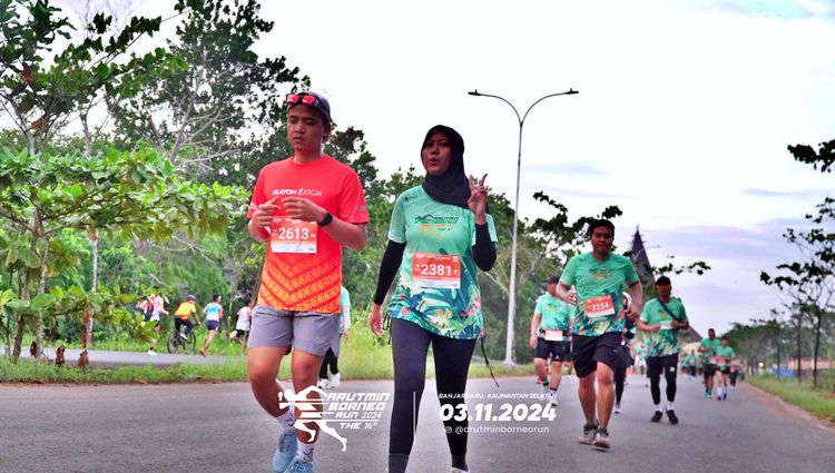 Race photo from Arutmin Borneo Run 2024