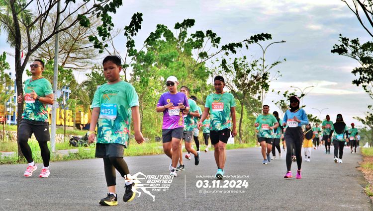 Race photo from Arutmin Borneo Run 2024