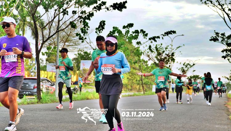 Race photo from Arutmin Borneo Run 2024