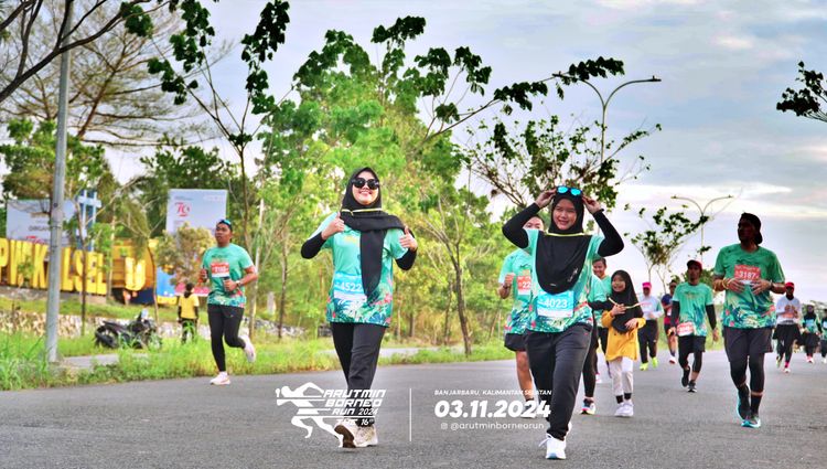 Race photo from Arutmin Borneo Run 2024