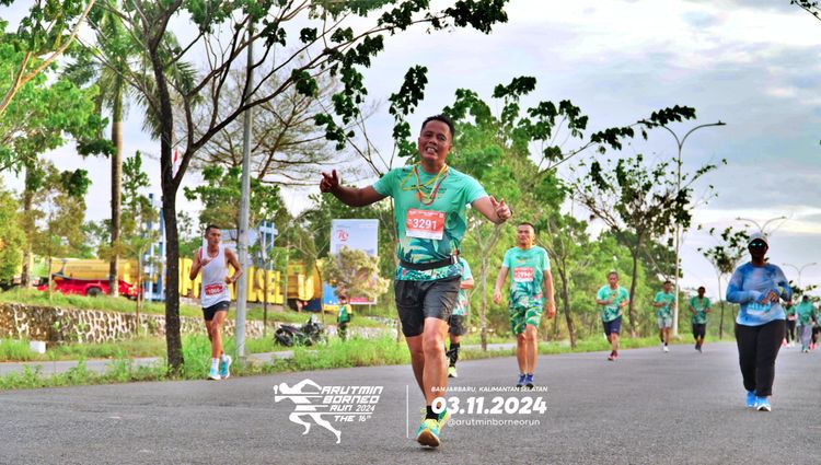 Race photo from Arutmin Borneo Run 2024