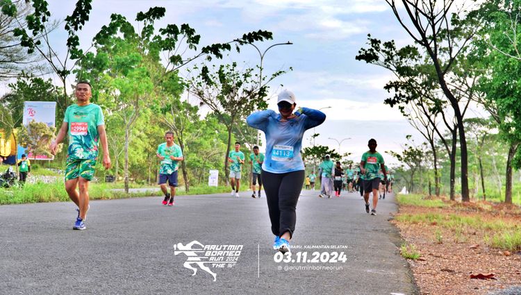 Race photo from Arutmin Borneo Run 2024