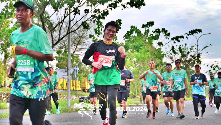 Race photo from Arutmin Borneo Run 2024