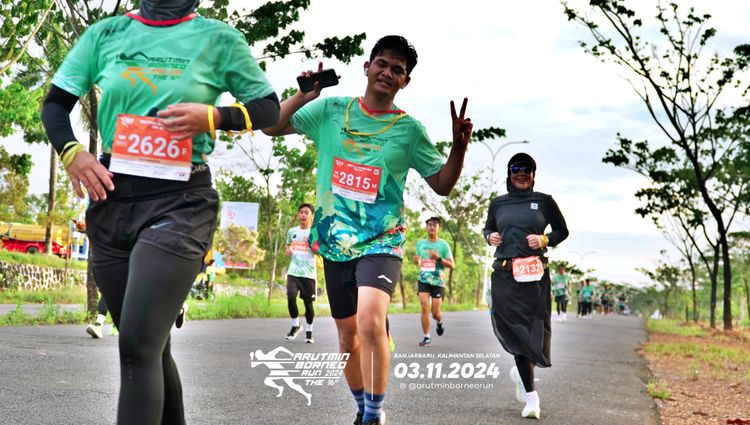 Race photo from Arutmin Borneo Run 2024