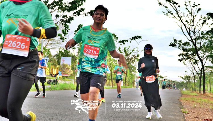 Race photo from Arutmin Borneo Run 2024