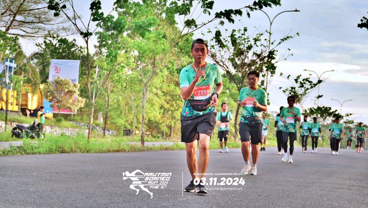 Race photo from Arutmin Borneo Run 2024