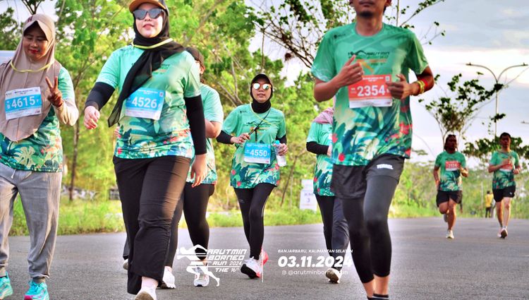 Race photo from Arutmin Borneo Run 2024