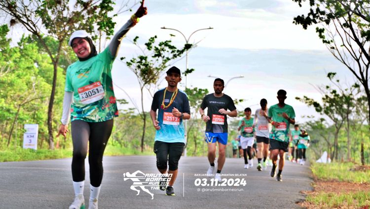 Race photo from Arutmin Borneo Run 2024