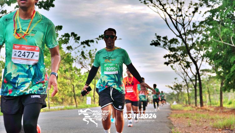 Race photo from Arutmin Borneo Run 2024