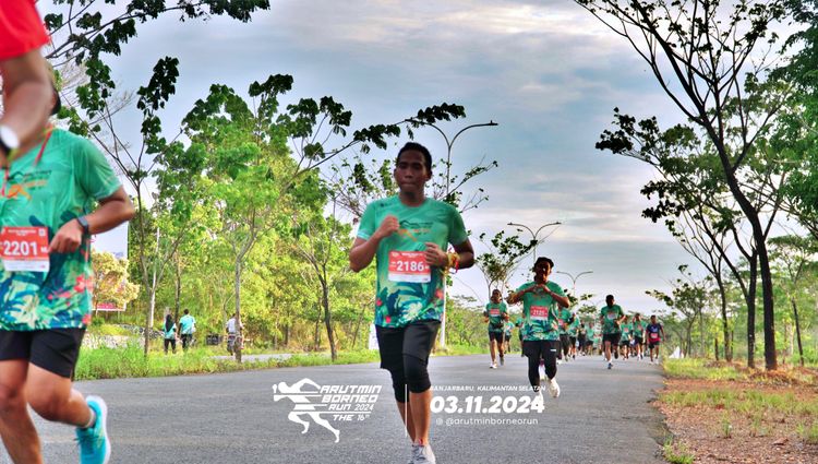 Race photo from Arutmin Borneo Run 2024