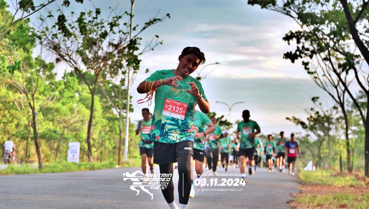 Race photo from Arutmin Borneo Run 2024