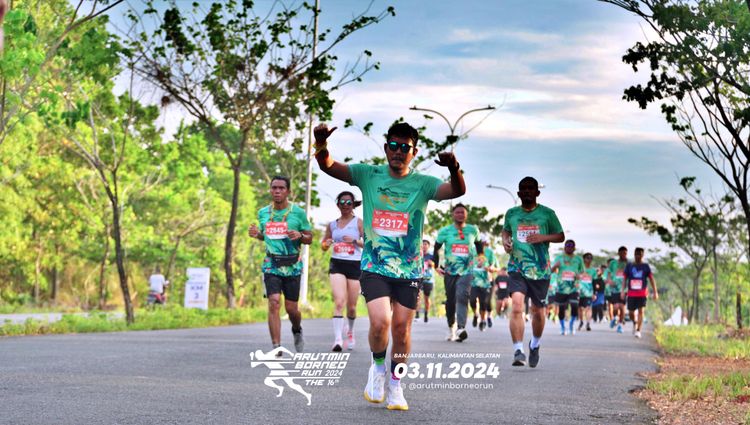 Race photo from Arutmin Borneo Run 2024