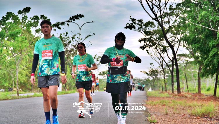 Race photo from Arutmin Borneo Run 2024