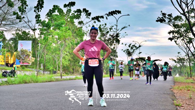 Race photo from Arutmin Borneo Run 2024