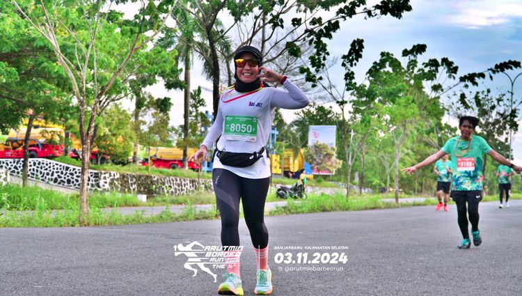 Race photo from Arutmin Borneo Run 2024