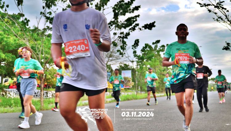 Race photo from Arutmin Borneo Run 2024