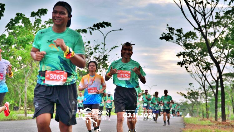 Race photo from Arutmin Borneo Run 2024