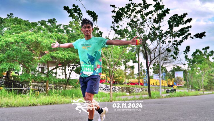 Race photo from Arutmin Borneo Run 2024