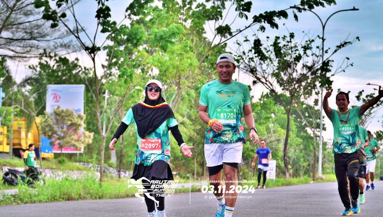 Race photo from Arutmin Borneo Run 2024
