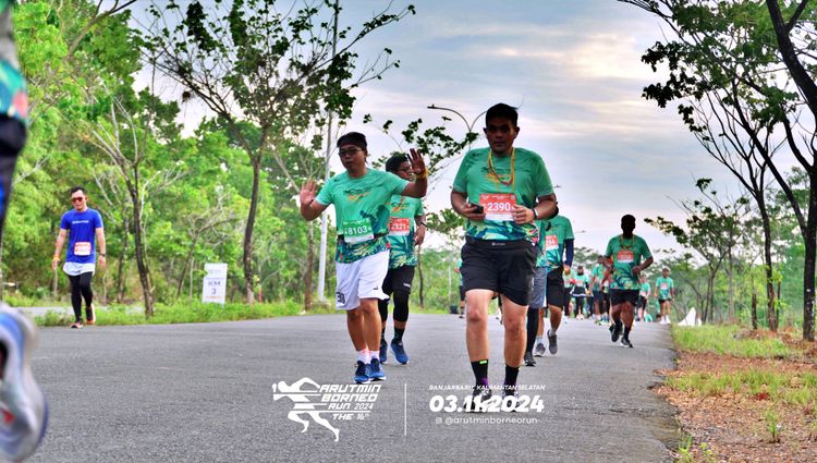 Race photo from Arutmin Borneo Run 2024