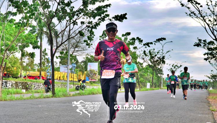 Race photo from Arutmin Borneo Run 2024