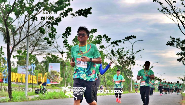Race photo from Arutmin Borneo Run 2024