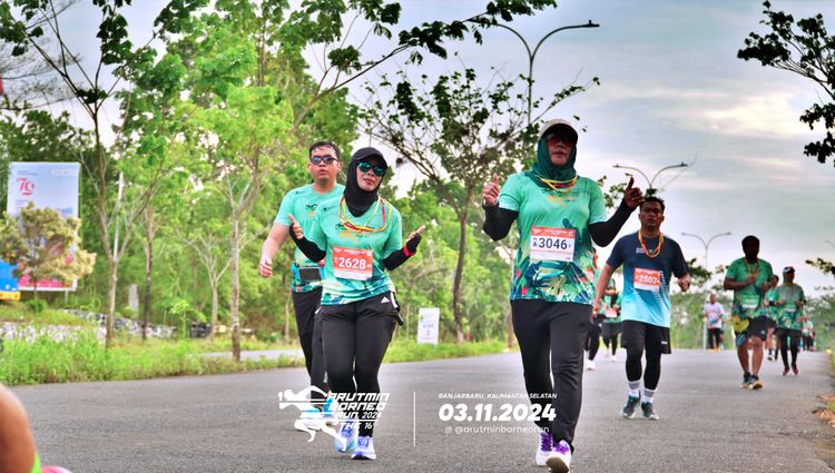 Race photo from Arutmin Borneo Run 2024