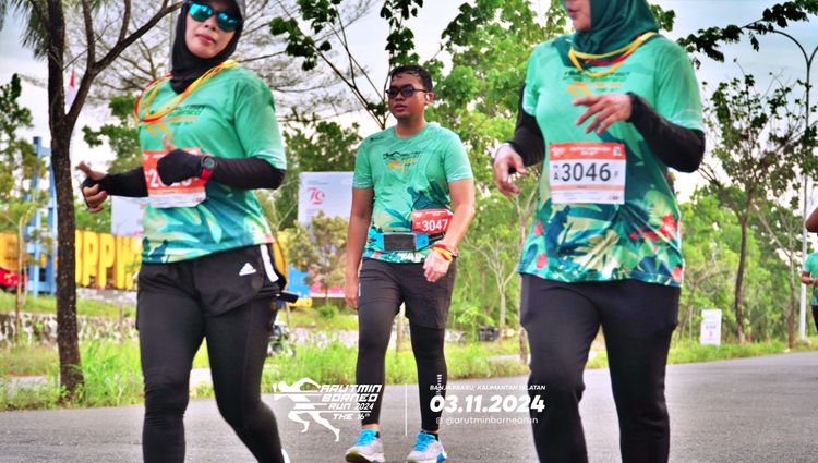 Race photo from Arutmin Borneo Run 2024