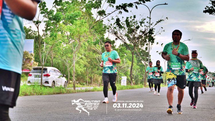 Race photo from Arutmin Borneo Run 2024