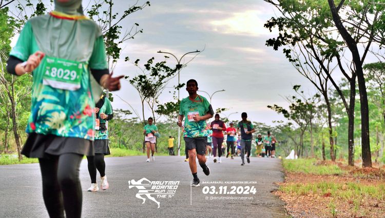 Race photo from Arutmin Borneo Run 2024