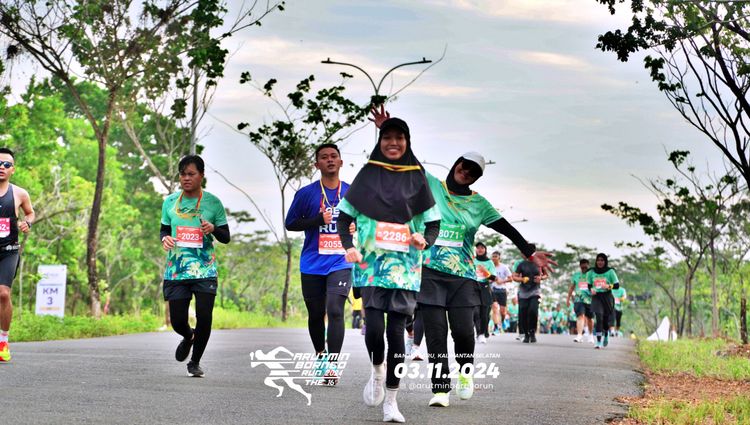 Race photo from Arutmin Borneo Run 2024