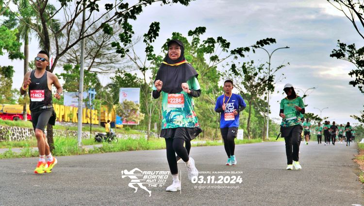 Race photo from Arutmin Borneo Run 2024