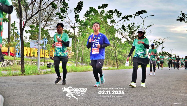 Race photo from Arutmin Borneo Run 2024