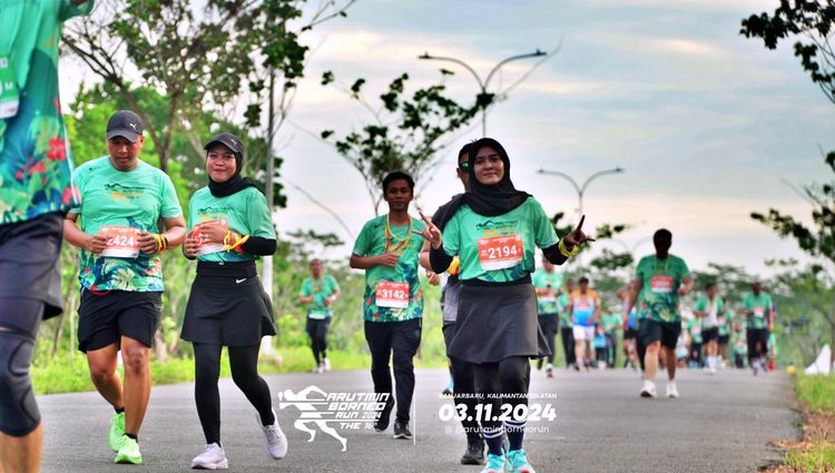 Race photo from Arutmin Borneo Run 2024