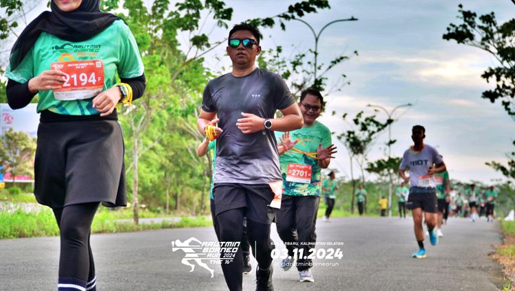 Race photo from Arutmin Borneo Run 2024
